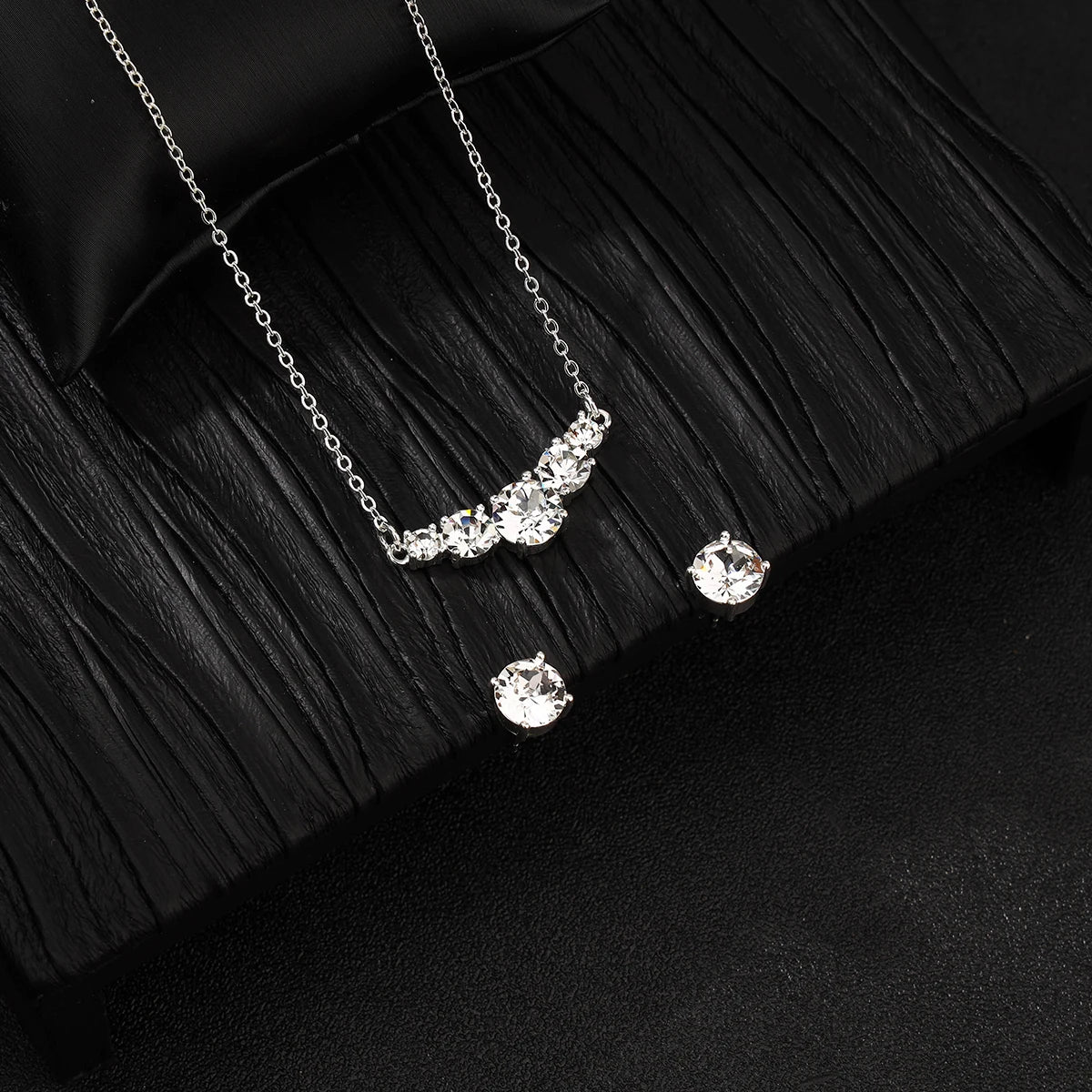 Fashion sparkling zircon pendant necklace