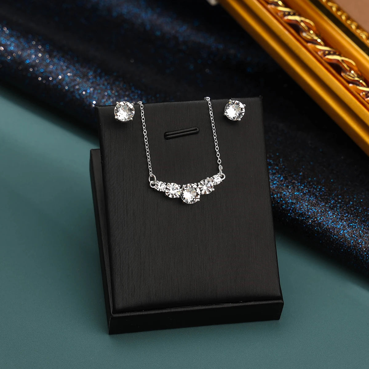 Fashion sparkling zircon pendant necklace